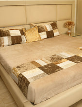 Beige With Runner